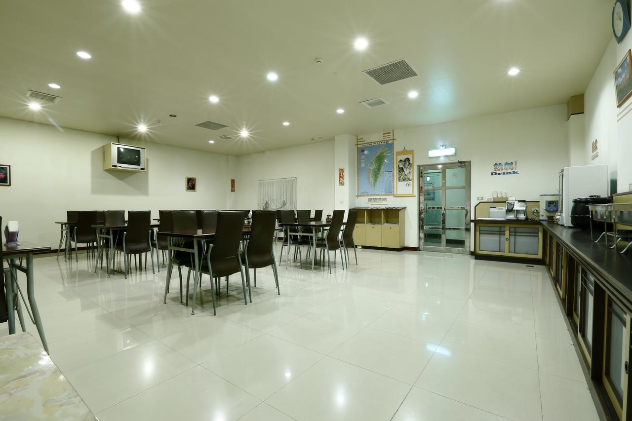 Treasure Island Motel - Fengshan Kaohsiung Exterior foto